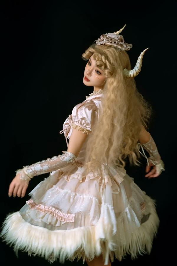    云溪溪 - 梦幻楚妖茴香Cosplay：精致粉色蕾丝宫廷风造型，绝美精灵氛围感写真第5张图片