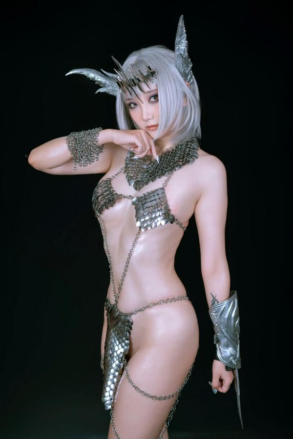    云溪溪 - 银甲女战士角色扮演：异次元末日风与野性大尺度诱惑第7张图片