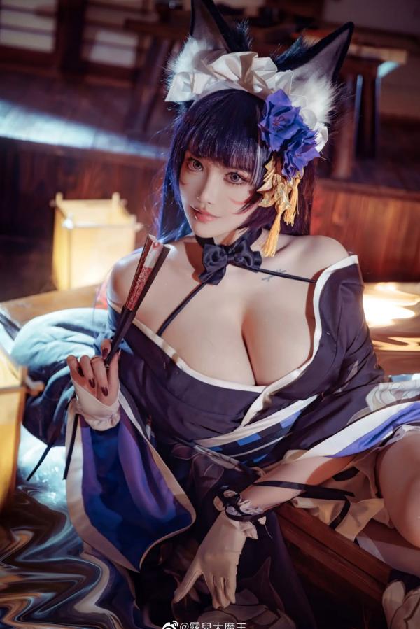    露兒大魔王《碧蓝航线》武藏COS，精致和风与极致御姐气质的梦幻结合，性感写真，极品视觉盛宴第1张图片
