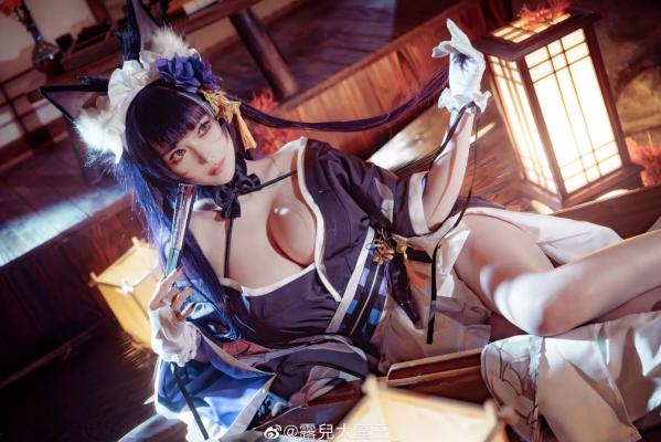   露兒大魔王《碧蓝航线》武藏COS，精致和风与极致御姐气质的梦幻结合，性感写真，极品视觉盛宴第16张图片