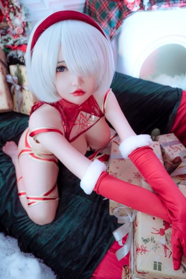    Potato-Godzilla-2B-Xmas：圣诞主题Cosplay，红金战衣冷艳诱惑，火辣身材大尺度写真第25张图片