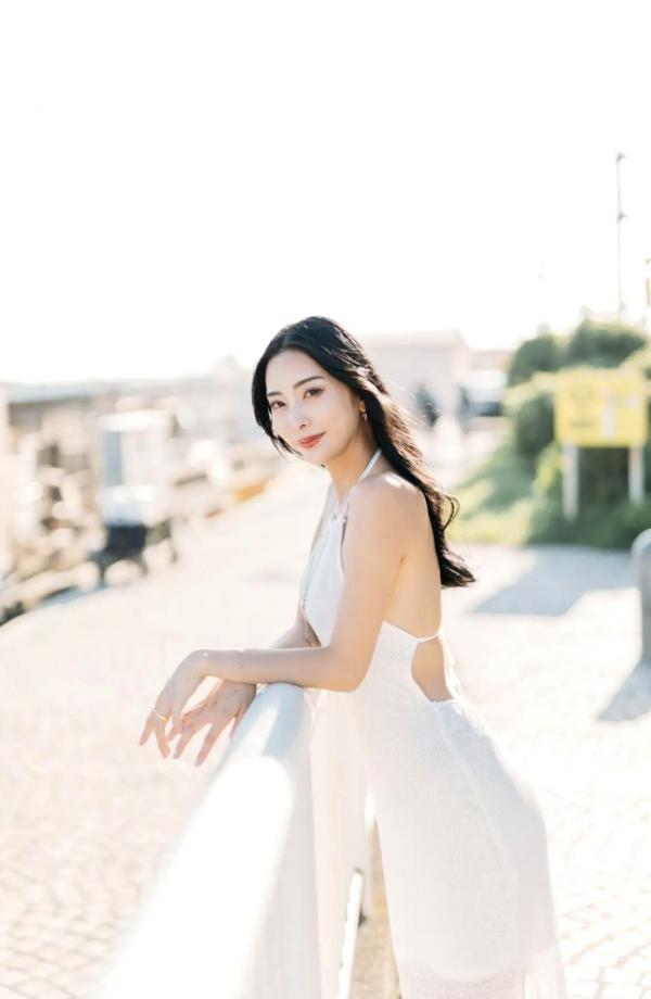    Makoto Minami 南真琴 - Lemonade 清新街拍与惬意私房照，优雅女神唯美写真第4张图片