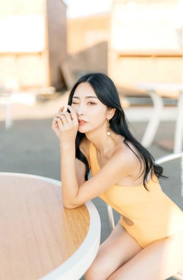    Makoto Minami 南真琴 - Lemonade 清新街拍与惬意私房照，优雅女神唯美写真第16张图片