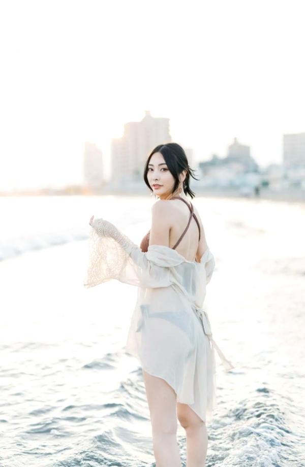    Makoto Minami 南真琴 - Lemonade 清新街拍与惬意私房照，优雅女神唯美写真第25张图片
