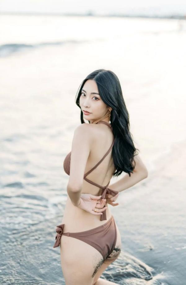    Makoto Minami 南真琴 - Lemonade 清新街拍与惬意私房照，优雅女神唯美写真第30张图片