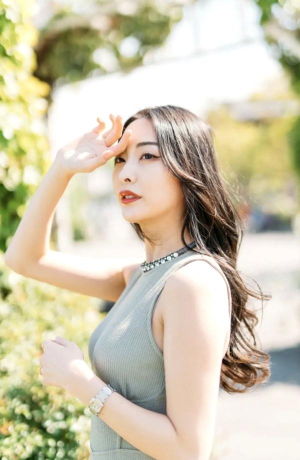    Makoto Minami 南真琴 - Lemonade 清新街拍与惬意私房照，优雅女神唯美写真第60张图片
