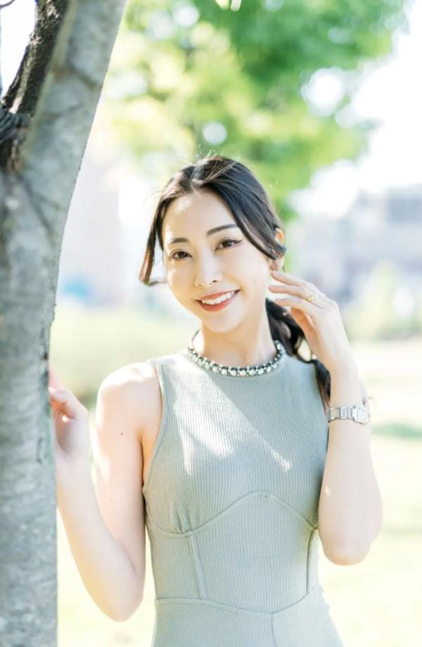    Makoto Minami 南真琴 - Lemonade 清新街拍与惬意私房照，优雅女神唯美写真第69张图片