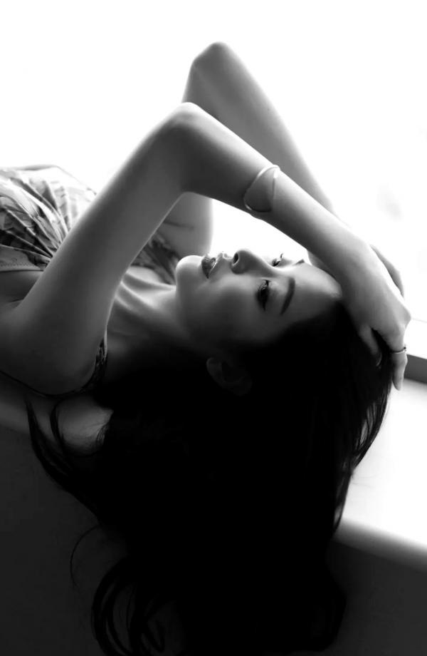    Makoto Minami 南真琴 - Lemonade 清新街拍与惬意私房照，优雅女神唯美写真第118张图片
