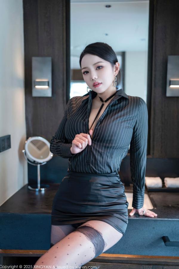    XingYan星颜社-433-大美妞儿-室内私房黑色刺绣内衣诱惑，OL制服风格黑丝美腿写真-2025.11.25第3张图片