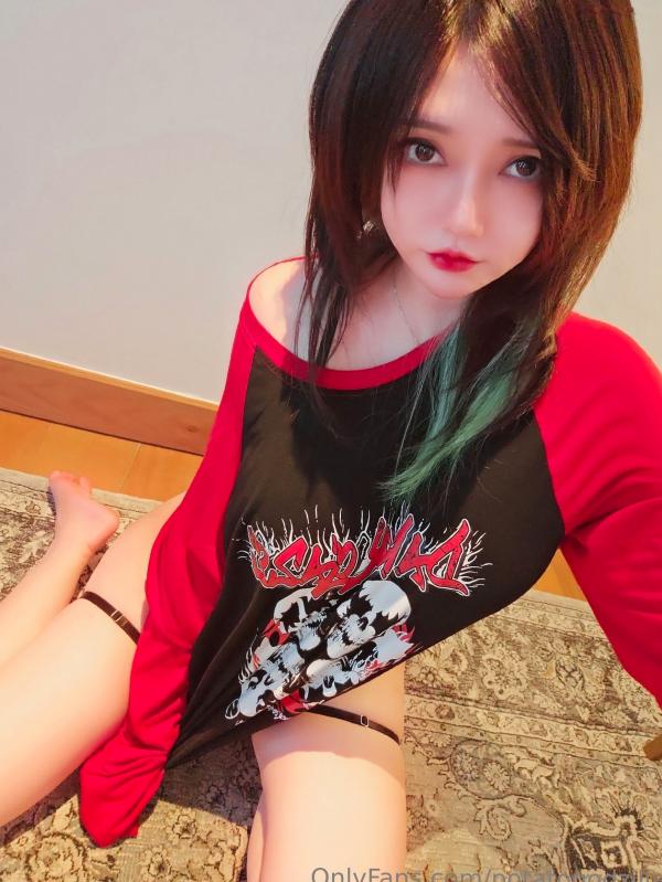    Potato-Godzilla超性感黑红内衣私房照 大尺度诱惑女神极品曲线写真第2张图片