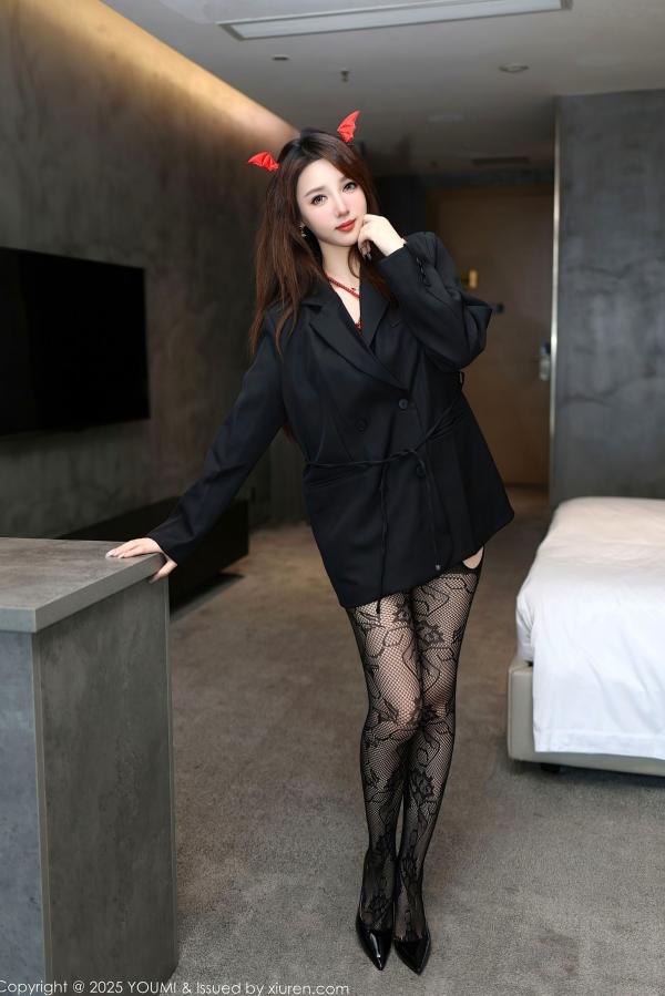    YouMi尤蜜荟-1176-桃桃·夭夭twins-黑色镂空情趣内衣小恶魔-2025.10.31第3张图片