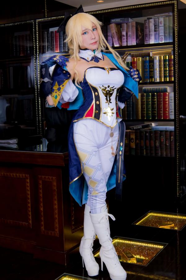    [Cosplay][HERESY] Ringo Mitsuki 林檎蜜紀 - 原神风格角色扮演，书房御姐姿态与浴缸私房诱惑大尺度写真第79张图片