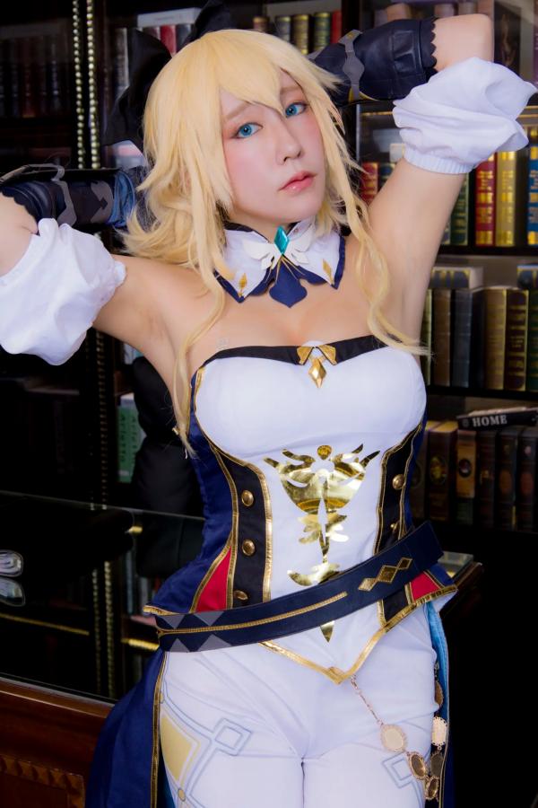    [Cosplay][HERESY] Ringo Mitsuki 林檎蜜紀 - 原神风格角色扮演，书房御姐姿态与浴缸私房诱惑大尺度写真第92张图片