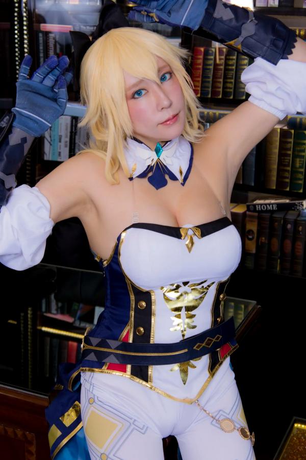    [Cosplay][HERESY] Ringo Mitsuki 林檎蜜紀 - 原神风格角色扮演，书房御姐姿态与浴缸私房诱惑大尺度写真第105张图片