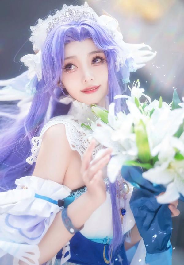    走路摇zly - 唯美大桥花嫁Cosplay，梦幻紫发新娘与纯白百合，仙气十足的二次元治愈系写真第5张图片