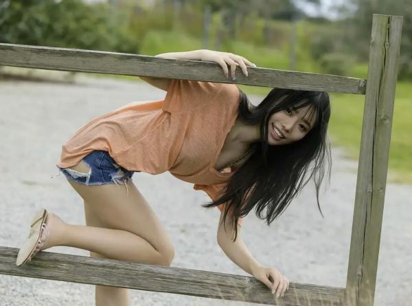    高鶴桃羽 - ラブリースワン vol.1 清纯芭蕾舞装写真，童颜美少女性感私房与户外灵动，极品身材尽显甜美诱惑第21张图片