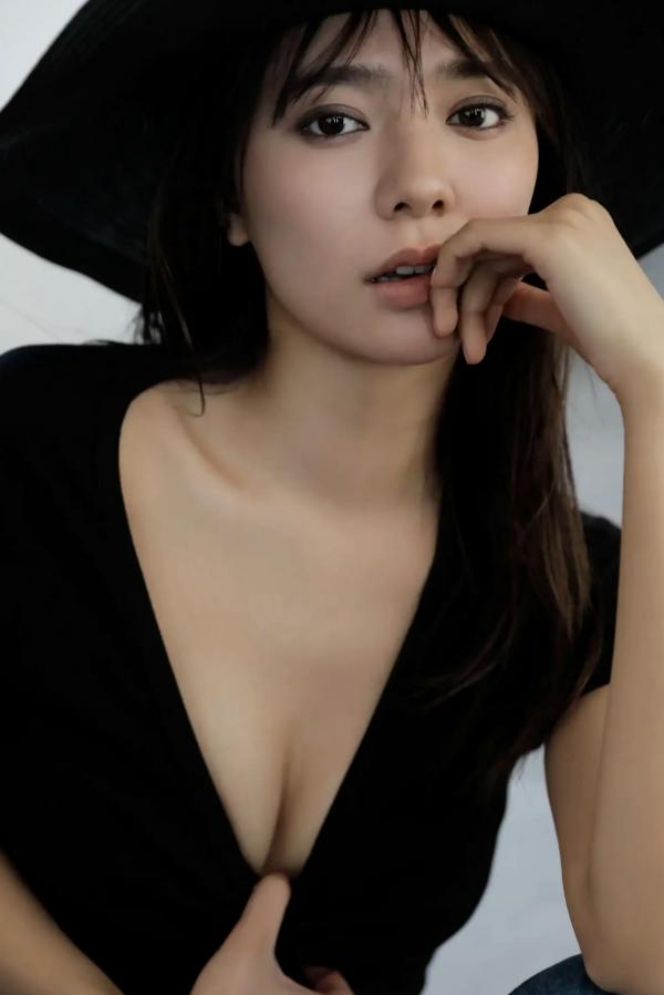    川津明日香 - relight vol.1 简约黑色比基尼室内清新纯欲风唯美写真第10张图片