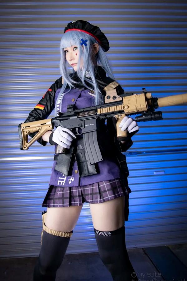    [Cosplay][my suite] Atsuki あつき - 战术少女角色扮演，制服诱惑与枪械美学的碰撞，极致美腿视觉盛宴第24张图片
