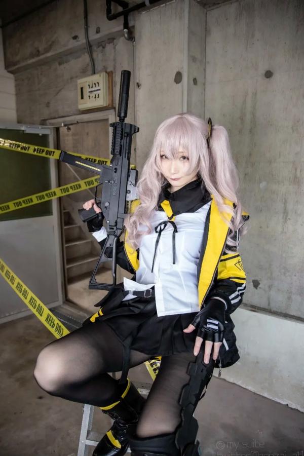    [Cosplay][my suite] Atsuki あつき - 战术少女角色扮演，制服诱惑与枪械美学的碰撞，极致美腿视觉盛宴第44张图片