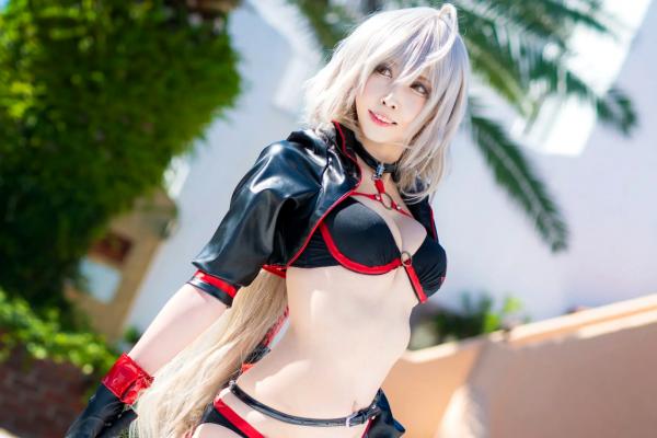    [Cosplay][KURUPIKA] Reku Momoiro 桃色れく - ふたつの竜の魔女第15张图片