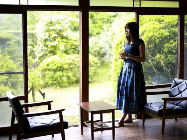   下村明香 - 見つめて、溶け合って… vol.1 性感湿身私房写真，优雅诱惑魅力绽放第4张图片