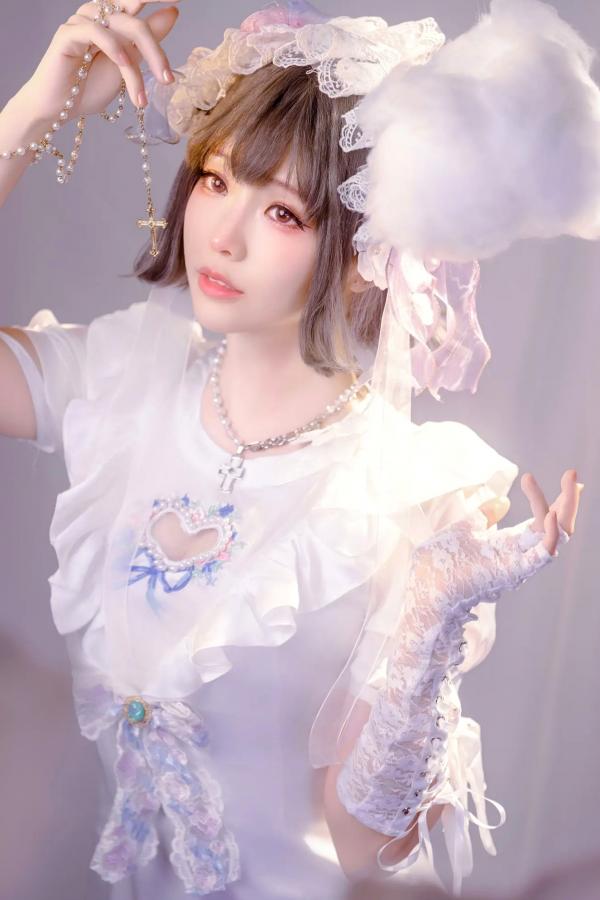    Ely_eee(ElyEE子) - Cloudy Dreaming 雲朵夢境，梦幻纯白蕾丝萝莉写真，绝美光影打造治愈系少女梦境视觉盛宴第7张图片