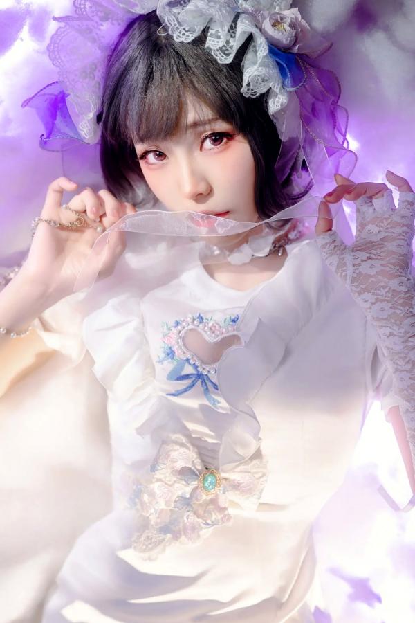    Ely_eee(ElyEE子) - Cloudy Dreaming 雲朵夢境，梦幻纯白蕾丝萝莉写真，绝美光影打造治愈系少女梦境视觉盛宴第17张图片