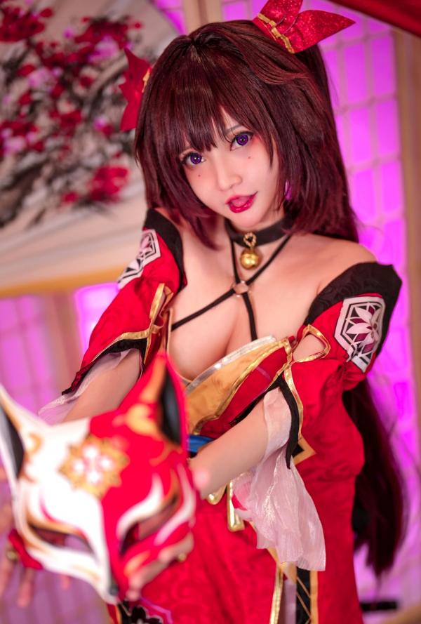    Potato-Godzilla花火Cosplay写真：崩坏星穹铁道同人，性感还原，精致妆容与绝美身姿，呈现极致二次元诱惑第6张图片