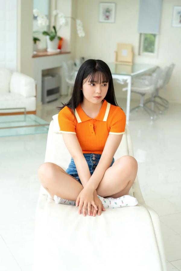    松島かのん - 夏の光、はじけて（夏日泳池与柔美私房，清纯少女居家系列，极致甜美与活力展现，优质精选写真）第14张图片