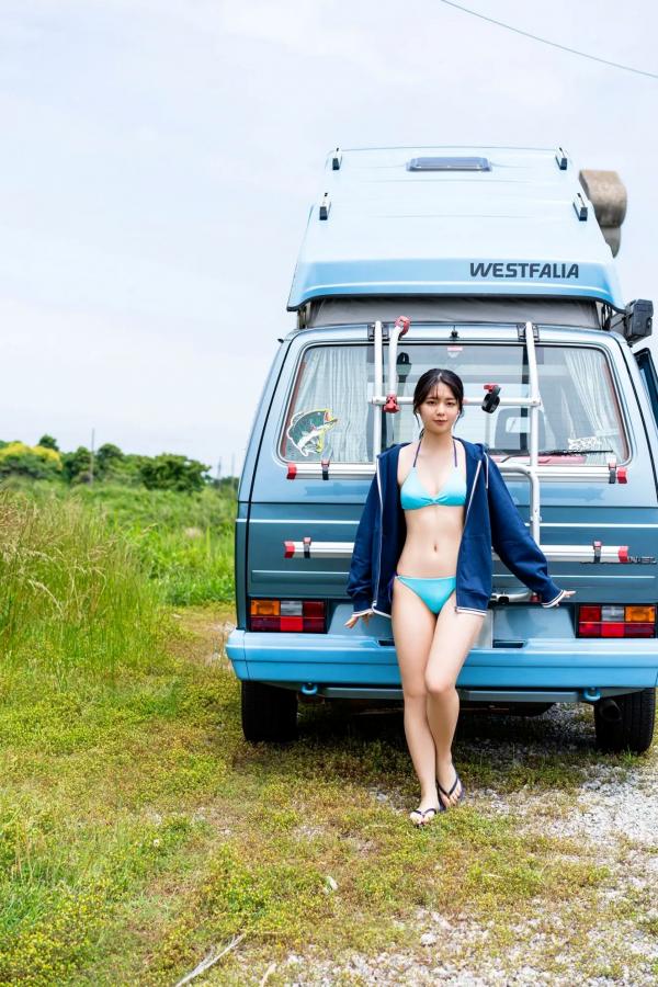    松島かのん - 夏の光、はじけて（夏日泳池与柔美私房，清纯少女居家系列，极致甜美与活力展现，优质精选写真）第52张图片