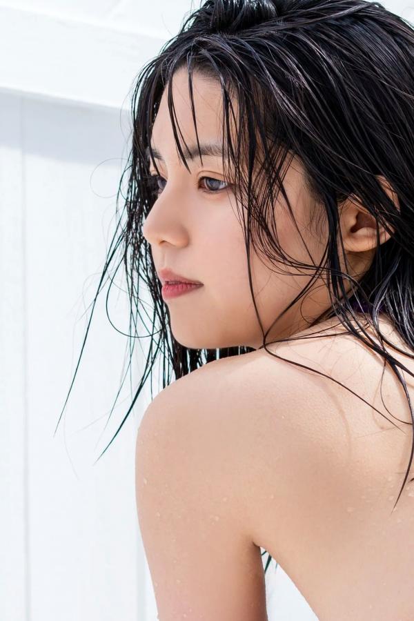    松島かのん - 夏の光、はじけて（夏日泳池与柔美私房，清纯少女居家系列，极致甜美与活力展现，优质精选写真）第119张图片