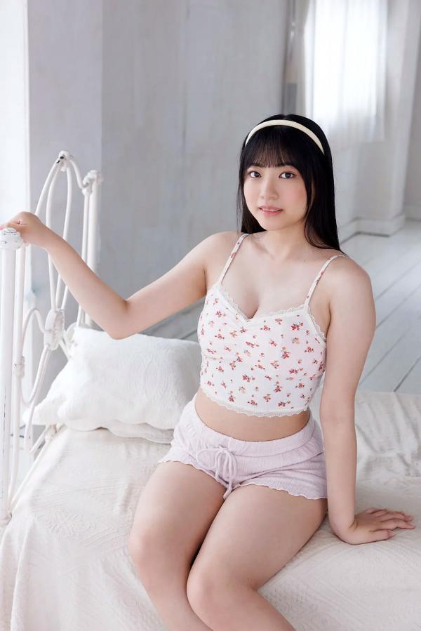    [Minisuka.tv] Maaya Obana 小花真彩 - 卧室唯美私房写真，软萌治愈系少女清纯诱惑 (Regular Gallery Set 5.03)第23张图片