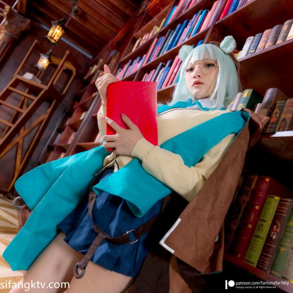    Fantasy-Factory-小丁Ding-明日方舟真理Cosplay-图书馆学霸眼镜娘制服写真-Arknights-Истина第6张图片