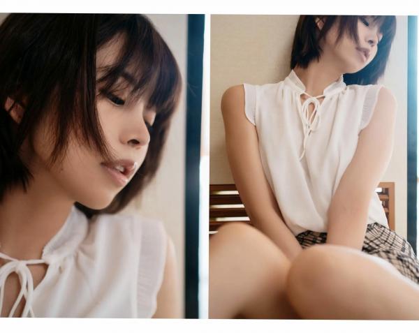   真中つぐ - 恋愛情緒：短发清纯美女私房照，尽显优雅与细腻肤质的治愈系视觉盛宴第8张图片