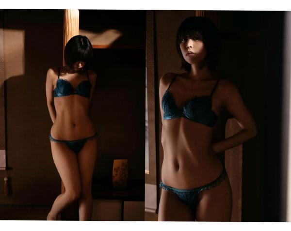    真中つぐ - 恋愛情緒：短发清纯美女私房照，尽显优雅与细腻肤质的治愈系视觉盛宴第39张图片