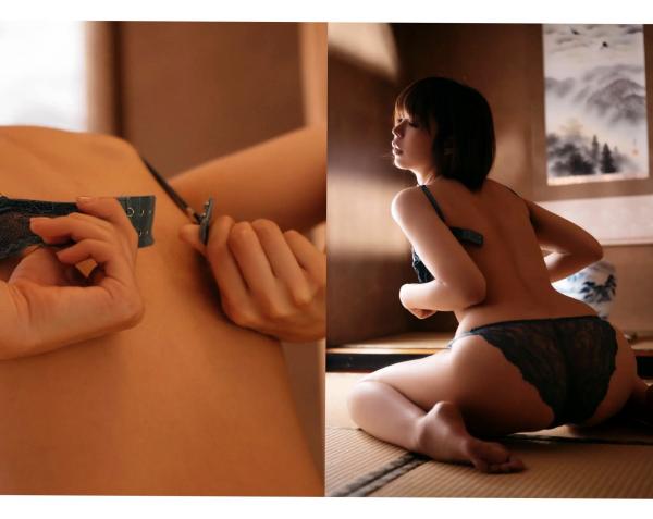    真中つぐ - 恋愛情緒：短发清纯美女私房照，尽显优雅与细腻肤质的治愈系视觉盛宴第41张图片