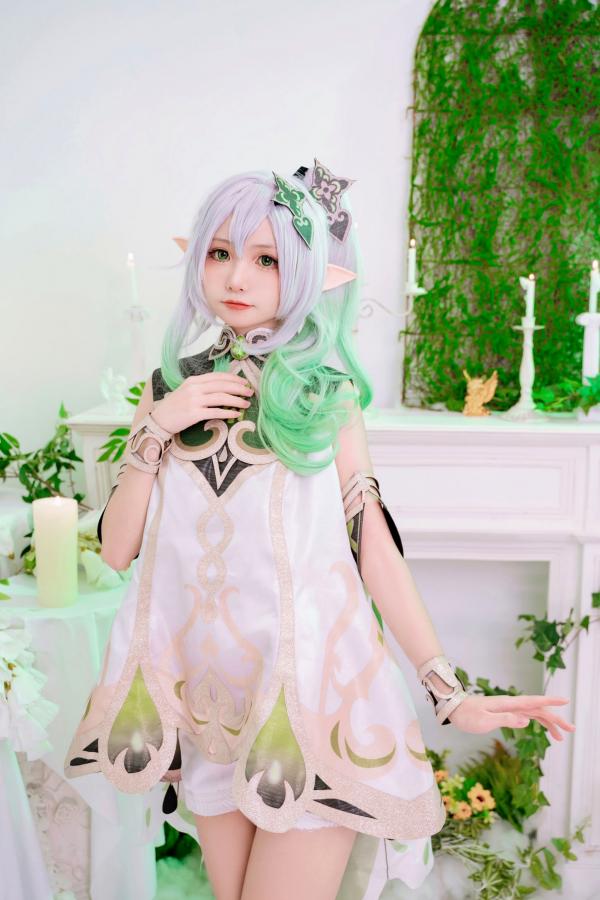    爆机少女喵小吉原神纳西妲Cosplay私房写真，二次元精灵极致还原，清纯与诱惑的完美视觉呈现第4张图片