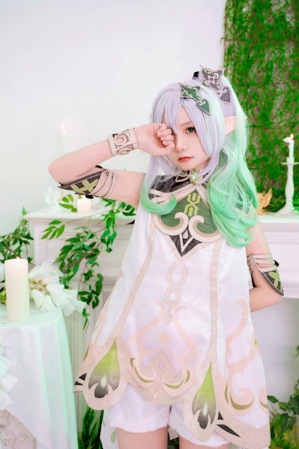   爆机少女喵小吉原神纳西妲Cosplay私房写真，二次元精灵极致还原，清纯与诱惑的完美视觉呈现第19张图片