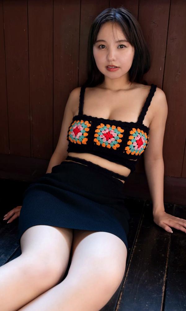    本郷柚巴清凉写真：泳池比基尼与私房内衣，童颜巨乳展现极致性感诱惑第24张图片