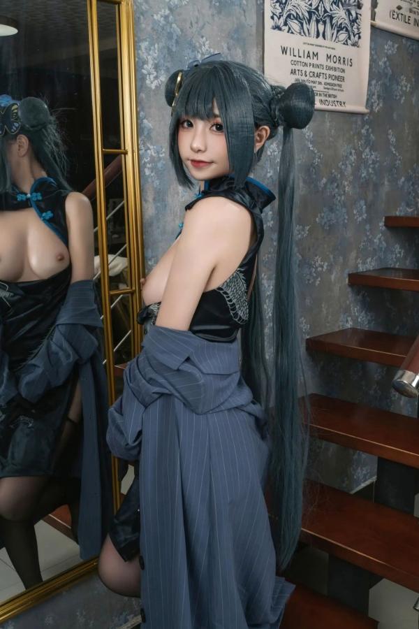    爆机少女喵小吉《碧蓝档案》妃咲COS私房照：极致诱惑的旗袍黑丝秀，展现傲人火辣身材第10张图片