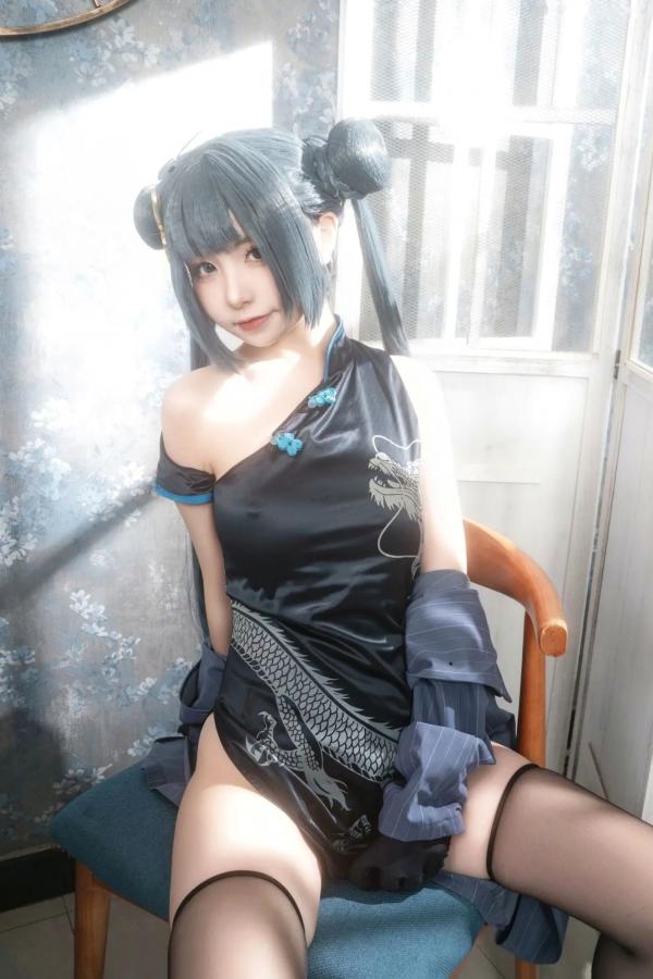    爆机少女喵小吉《碧蓝档案》妃咲COS私房照：极致诱惑的旗袍黑丝秀，展现傲人火辣身材第34张图片