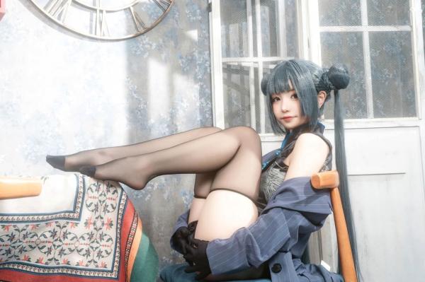    爆机少女喵小吉《碧蓝档案》妃咲COS私房照：极致诱惑的旗袍黑丝秀，展现傲人火辣身材第63张图片