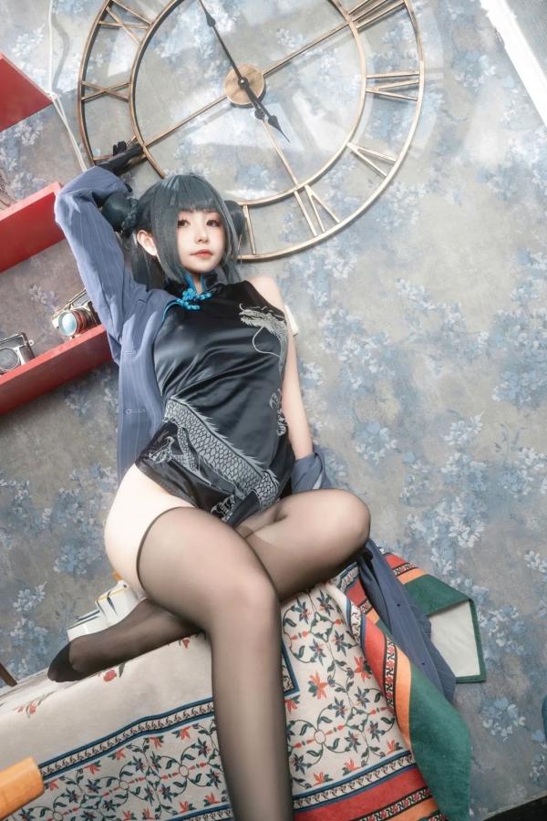    爆机少女喵小吉《碧蓝档案》妃咲COS私房照：极致诱惑的旗袍黑丝秀，展现傲人火辣身材第68张图片