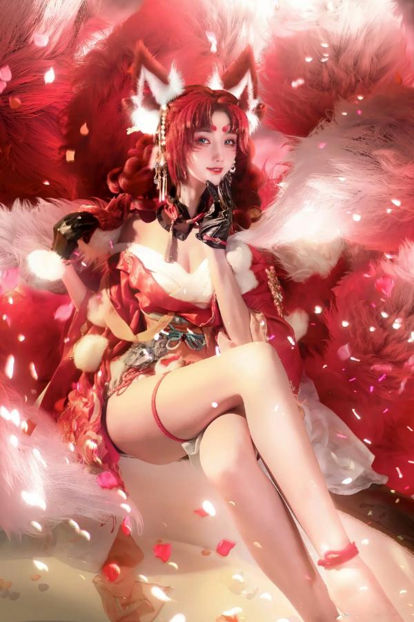    走路摇zly - 九尾狐cosplay写真，极致古风灵动狐仙，梦幻樱花氛围感美女角色扮演大片第2张图片