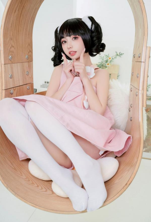    爆机少女喵小吉-蜜桃乌龙，粉嫩软萌少女感，温馨家居风可爱萝莉清纯私房写真第29张图片
