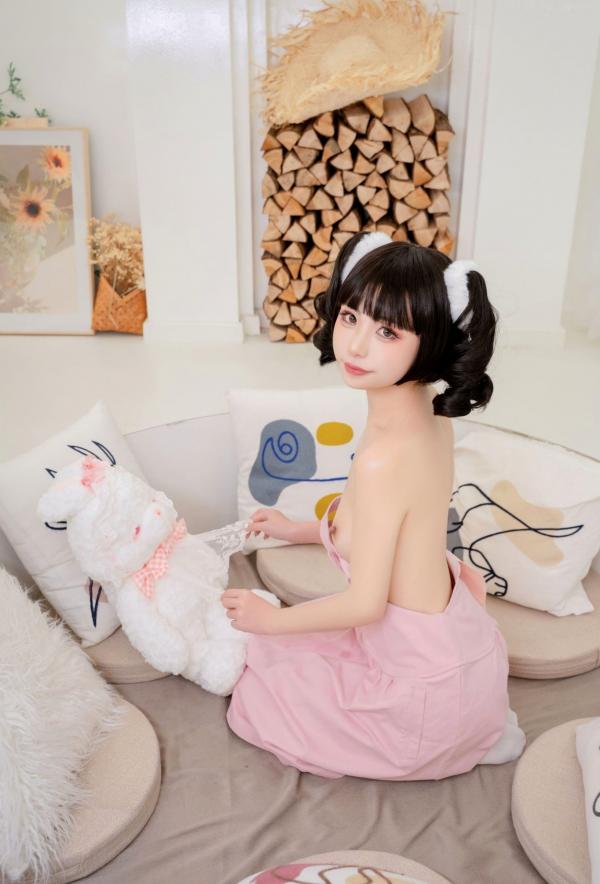    爆机少女喵小吉-蜜桃乌龙，粉嫩软萌少女感，温馨家居风可爱萝莉清纯私房写真第78张图片