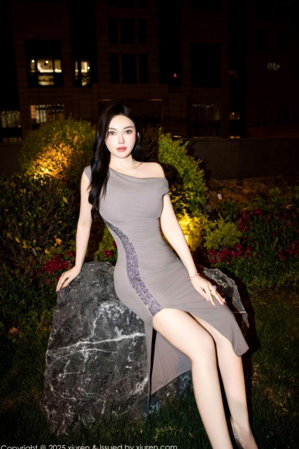    XiuRen秀人网-10354-长公主baby-女神私房写真，深紫色优雅长裙与黑色蕾丝内衣换装诱惑，极品身材尽显成熟性感韵味，2025.06.03第20张图片