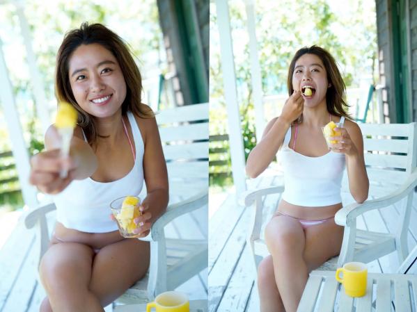    白波瀬海来 - 最高潮ビキニ：阳光海边比基尼与居家私房，尽显健康小麦色肌肤的运动性感美，元气治愈的高清写真集第21张图片