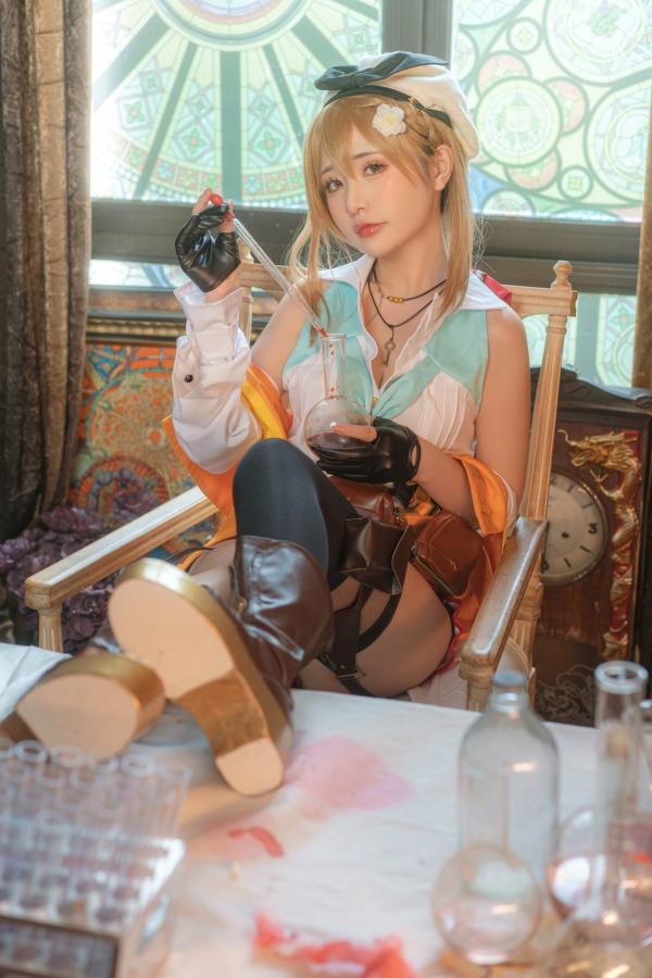    爆机少女喵小吉-Atelier-Ryza-2莱莎炼金工房角色扮演私房摄影，大尺度还原诱惑视觉盛宴第23张图片