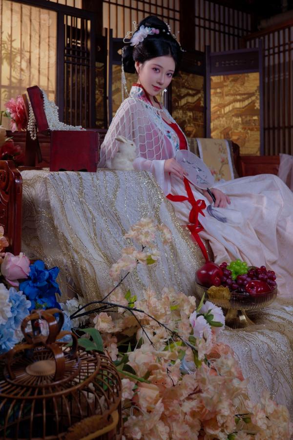 年年Nnian 年年  年年Nnian-广寒宫古风私房，绝美汉服造型尽显东方古典诱惑，大尺度唯美艺术写真第5张图片